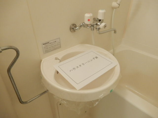 明石市東野町の賃貸マンションの洗面所