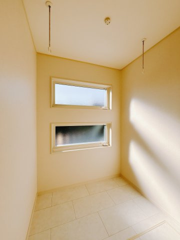 【新築戸建】前橋市箱田町の独立洗面台|■ランドリーコーナー｜ランドリーコーナーをご用意しております♪お洗濯も安心です！