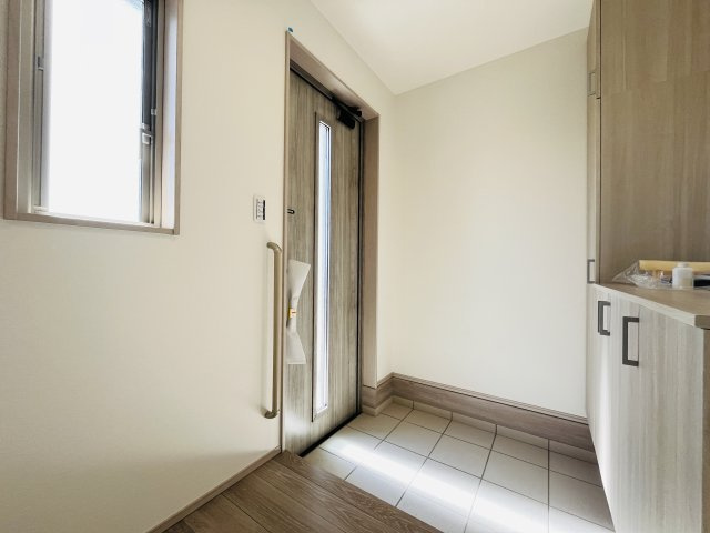 【玄関】 | 熊谷市上之第8期　ワイウッドコート　新築戸建　全8区画　6号棟