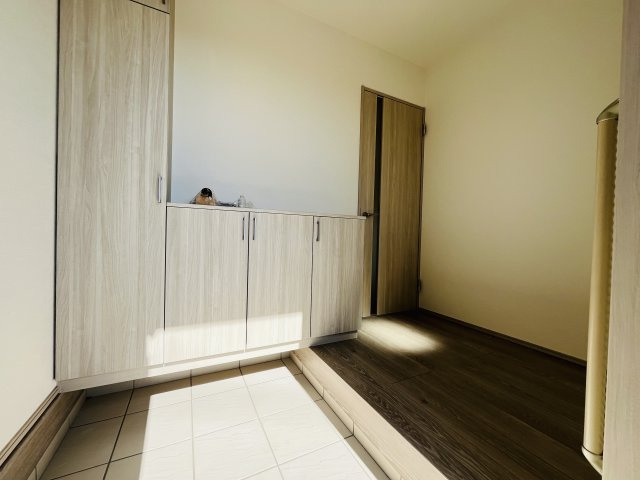 【玄関】 | 熊谷市上之第8期　ワイウッドコート　新築戸建　全8区画　6号棟