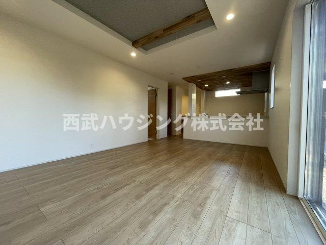 【仲介手数料無料】狭山市富士見２丁目全２棟　２号棟　狭山新築住宅西武ハウジングの居間・リビング