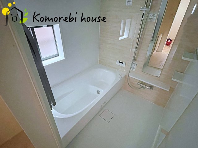 上尾市平塚　11期　新築一戸建て　グラファーレ　01の浴室