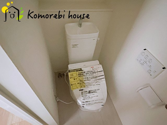 上尾市平塚　11期　新築一戸建て　グラファーレ　01のトイレ