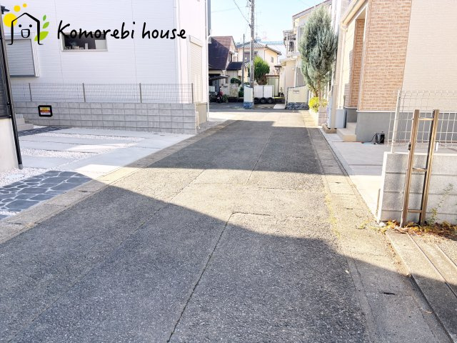 上尾市平塚　11期　新築一戸建て　グラファーレ　01の前面道路含む現地写真|前面道路含む現地写真です