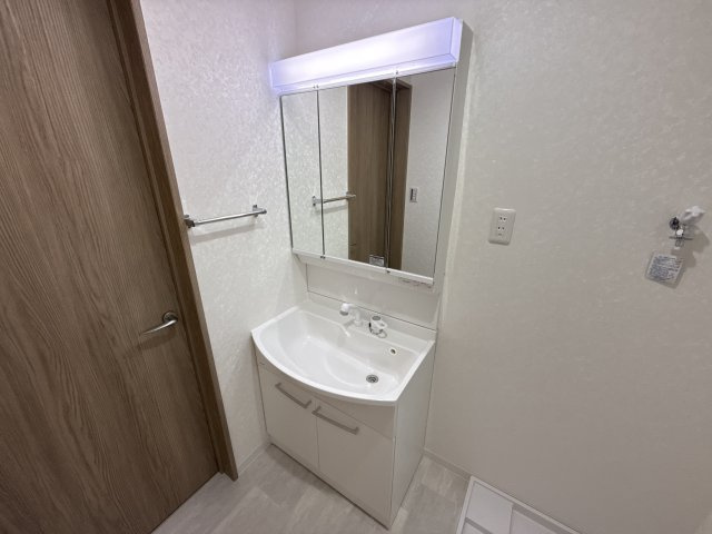 ガレージレガートの洗面所