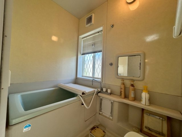 大網白里市南横川の浴室