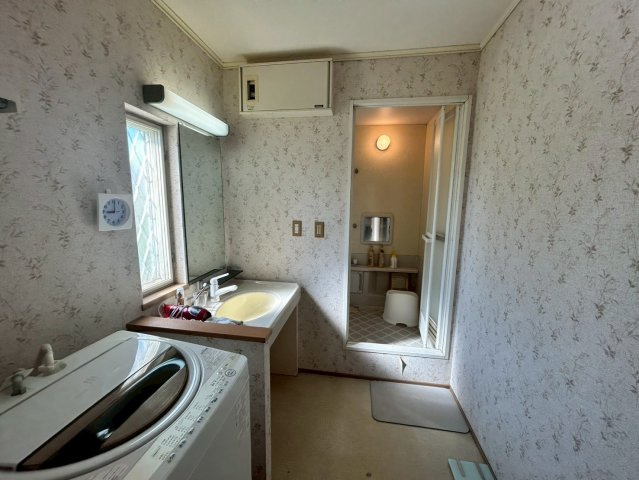 大網白里市南横川の独立洗面台