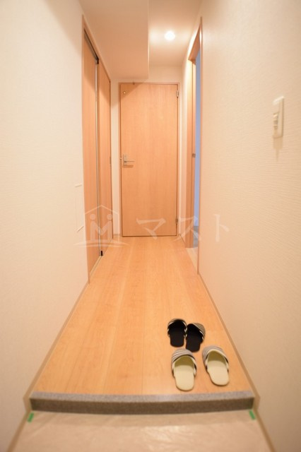 アルデールトモ北堀江の玄関