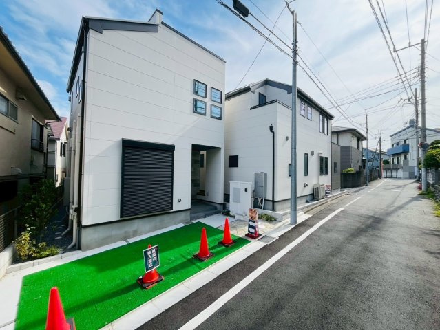 【居間・リビング】 | 練馬区豊玉南２丁目　新築戸建て　C号棟 | 【施工例】広々LDKはご家族ゆったり過ごせる癒しの空間