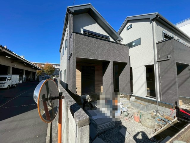 【外観】 | 練馬区豊玉南２丁目　新築戸建て　C号棟 | 洗練された外観が、四季の移ろいを感じながら穏やかな日々を演出