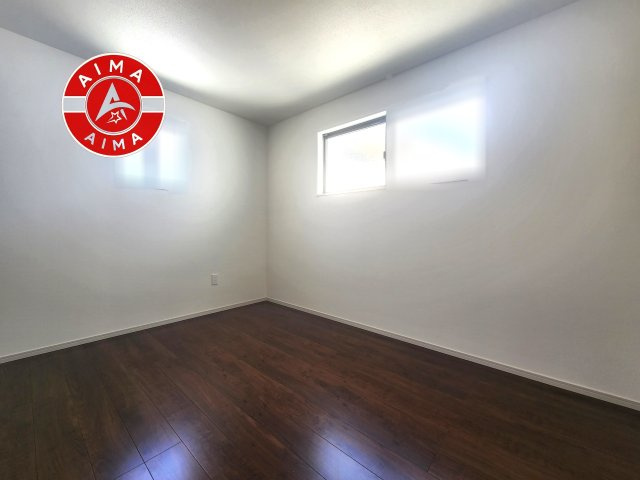 糟屋郡宇美町障子岳3丁目第1-4棟(4号棟)の内観：施工例|落ち着いた色調の洋室です。