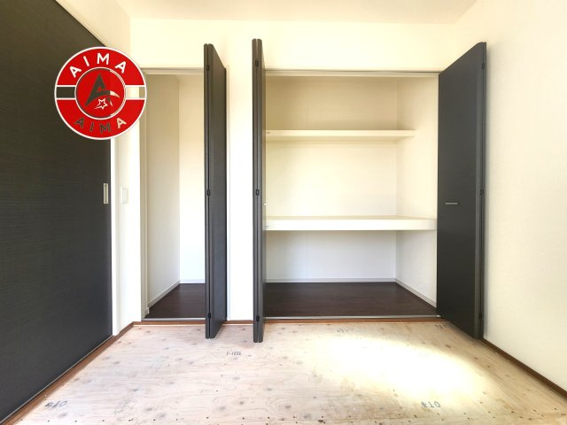 糟屋郡宇美町障子岳3丁目第1-4棟(4号棟)の内観：施工例|大きなスペースがあり、収納には困りません。