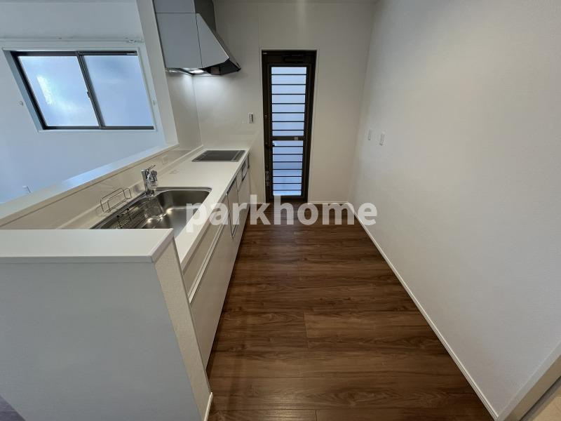 吾川郡いの町枝川 ⑫ 新築戸建ての前面道路含む現地写真|2025年10月中旬