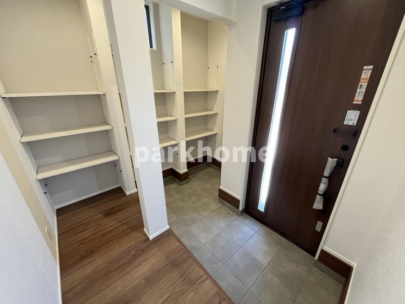 吾川郡いの町枝川 ⑫ 新築戸建ての玄関