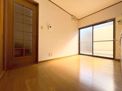 【居間・リビング】 | 豊中市庄内幸町4丁目貸家