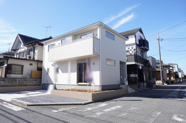 越谷市大字弥十郎 新築分譲住宅の外観