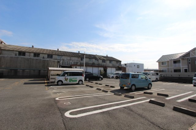 サンハイム美濃の駐車場|駐車場です