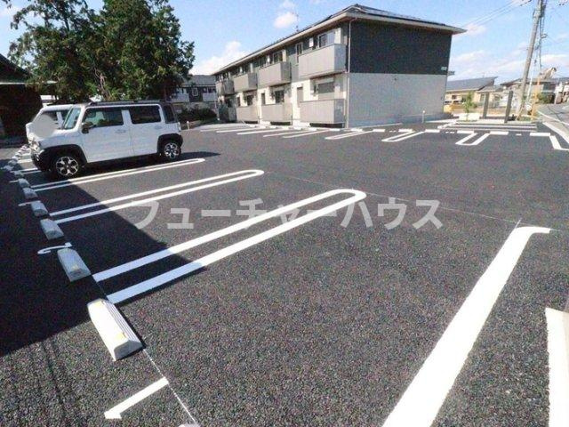 グランディオ　Ａの駐車場