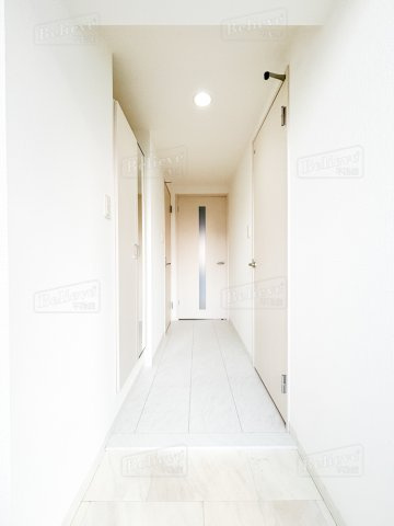 リッツ・アヴェニューの玄関|シューズボックス付きの玄関です☆