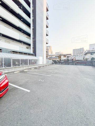 リッツ・アヴェニューの駐車場|駐車スペースもあります☆