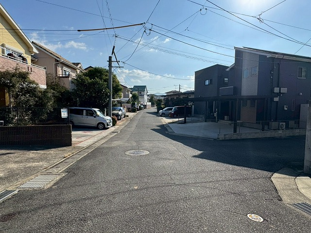 【前面道路含む現地写真】 | 東区青葉3丁目戸建