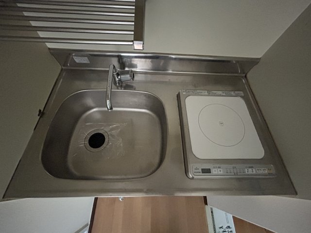 ヴィークル学院前のキッチン