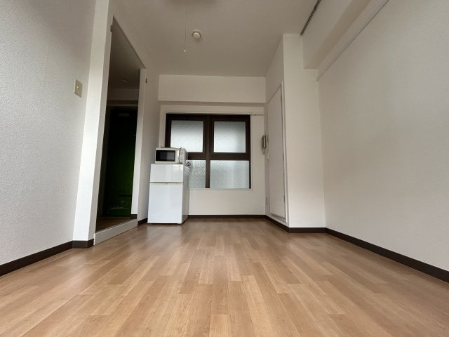 ヴィークル学院前の洋室