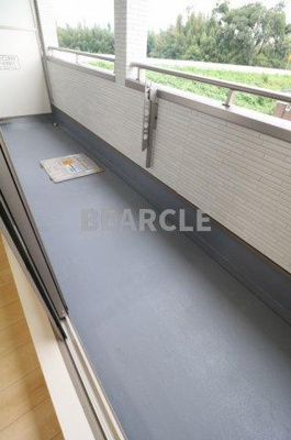 【バルコニー】 | glanz CLK いちご館 | 外からの目が気にならないバルコニーで洗濯物が干せます