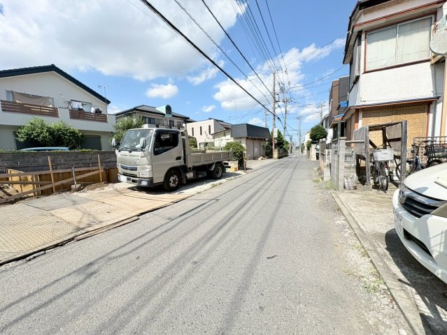 川越市砂新田　新築分譲　東武東上線『新河岸駅』徒歩19分　【高階西小学区】の前面道路含む現地写真