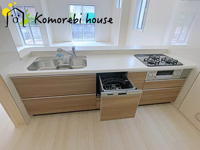 白岡市小久喜　新築一戸建て　ブルーミングガーデン　02のキッチン