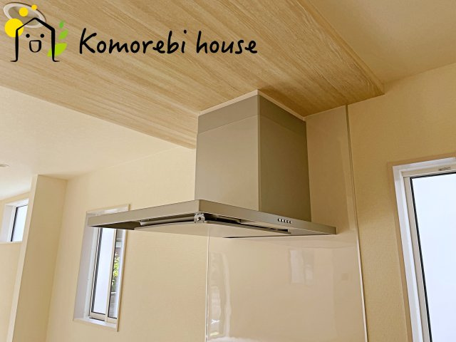 白岡市小久喜　新築一戸建て　ブルーミングガーデン　02の玄関