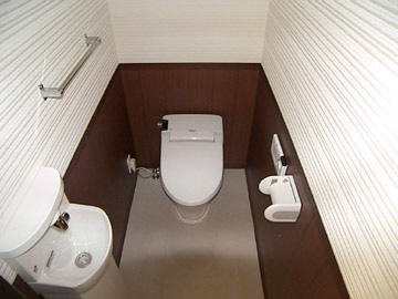 クール・ドゥ・サンセールのトイレ|手洗い台が付いています