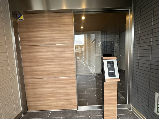 HIGOYAのエントランス