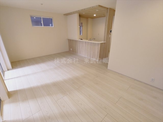 【居間・リビング】の画像