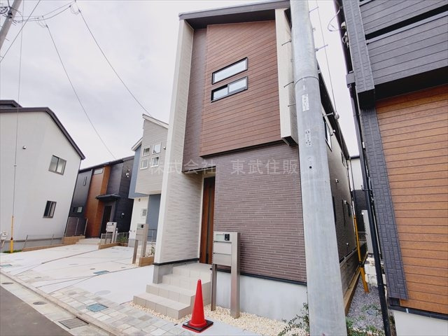 【前面道路含む現地写真】の画像