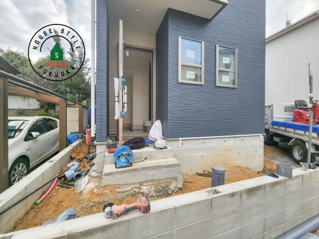 春日市大谷5丁目第3-1棟（1号棟）の玄関|おでかけの時も帰った時も、「我が家」を最初に感じでもらえる素敵な空間に。