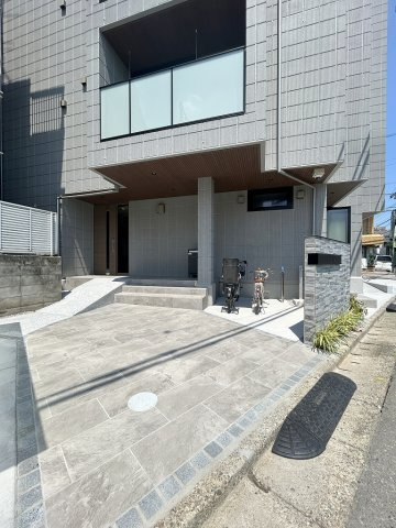 クラリスのエントランス