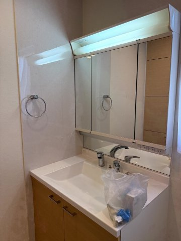 玉津町西河原戸建の洗面所