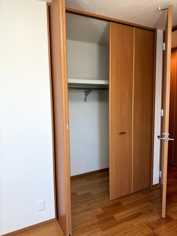 玉津町西河原戸建の収納