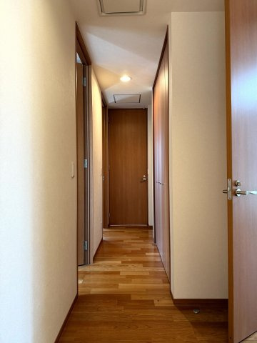 玉津町西河原戸建の玄関