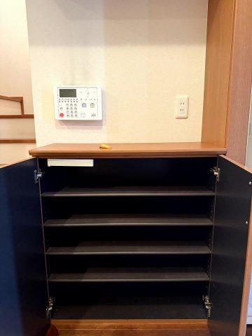 玉津町西河原戸建の収納