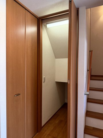 玉津町西河原戸建の内装