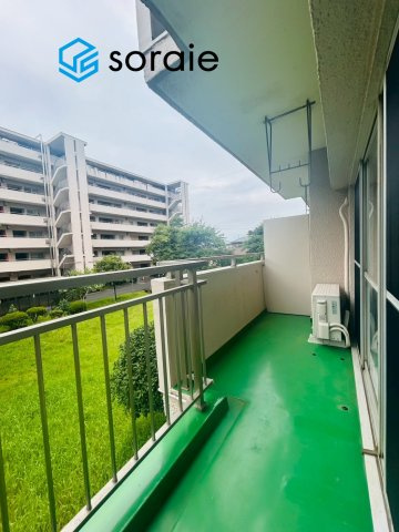 向陽ハイツＢ棟のバルコニー