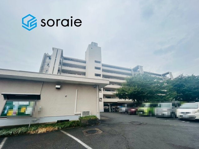 向陽ハイツＢ棟の外観