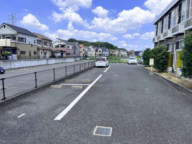 レオパレスＡｎｇｅｌｓⅡの駐車場