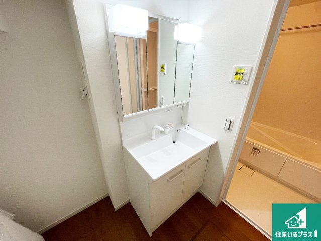 京都市伏見区深草大亀谷万帖敷町　第5期　新築一戸建ての外観|現在の進捗状況です！順調に作業進行中、完成が待ち遠しいです！詳細の間取り等、お気軽にお問い合わせください！