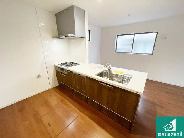 京都市伏見区深草大亀谷万帖敷町　第5期　新築一戸建ての外観|現在建築中！落ち着いた街並みで新生活を始めることが出来そう！周辺の物件も併せてご紹介させて頂きます！