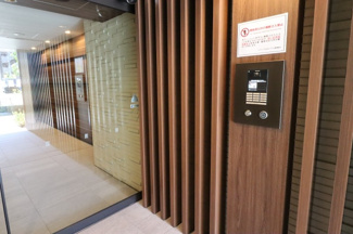 【エントランス】 | エスリード守山セントラル