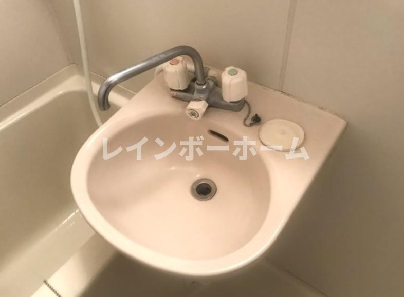 イーストワンの洗面所