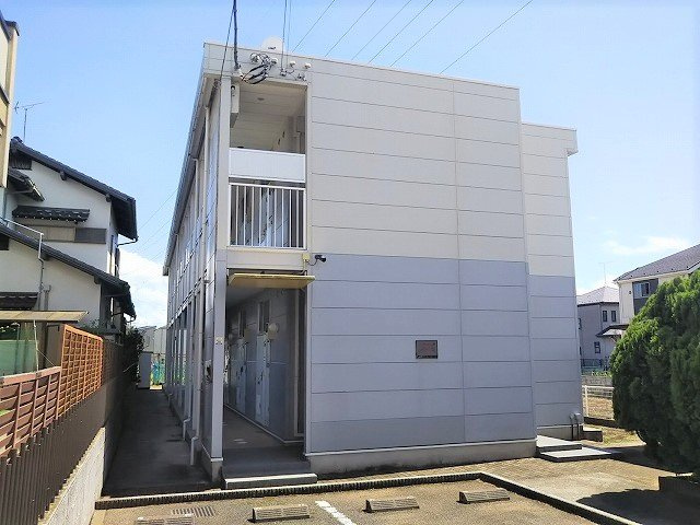 レオパレスＱＢＥの外観